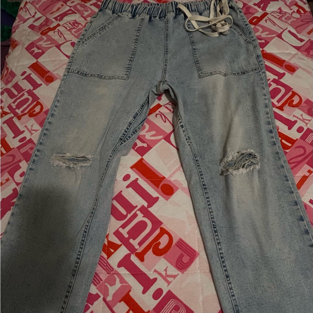 Stylish Light Gray Boyfriend Jeans